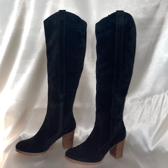 Knee High Leather Heel Boots - Picture 2 of 6